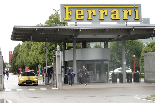 星欧平台官网：史无前例！法拉利买小米SU7 Ultra研究 博主：欧洲至少还有4家厂商买了